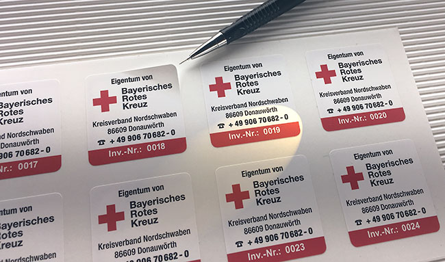 nummerierte aufkleber mit eigenem Logo